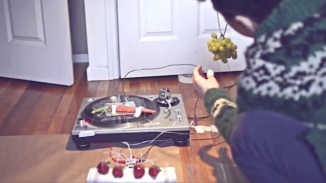 Project: J.Views playing Teardrop with vegetables and Makey Makey