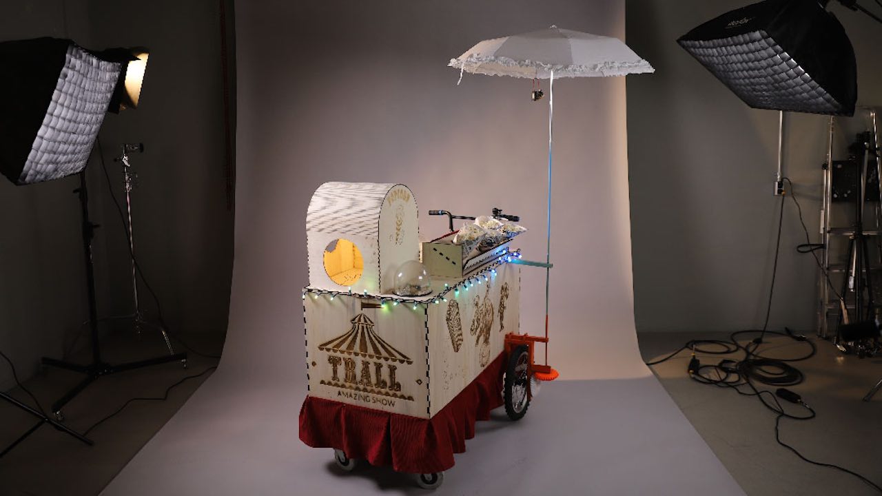 A musical popcorn wagon