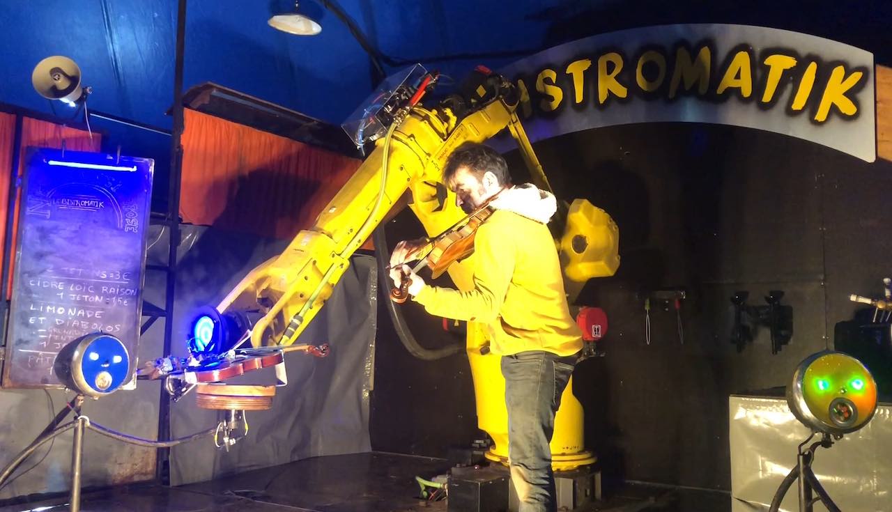 Industrial Robot violinist