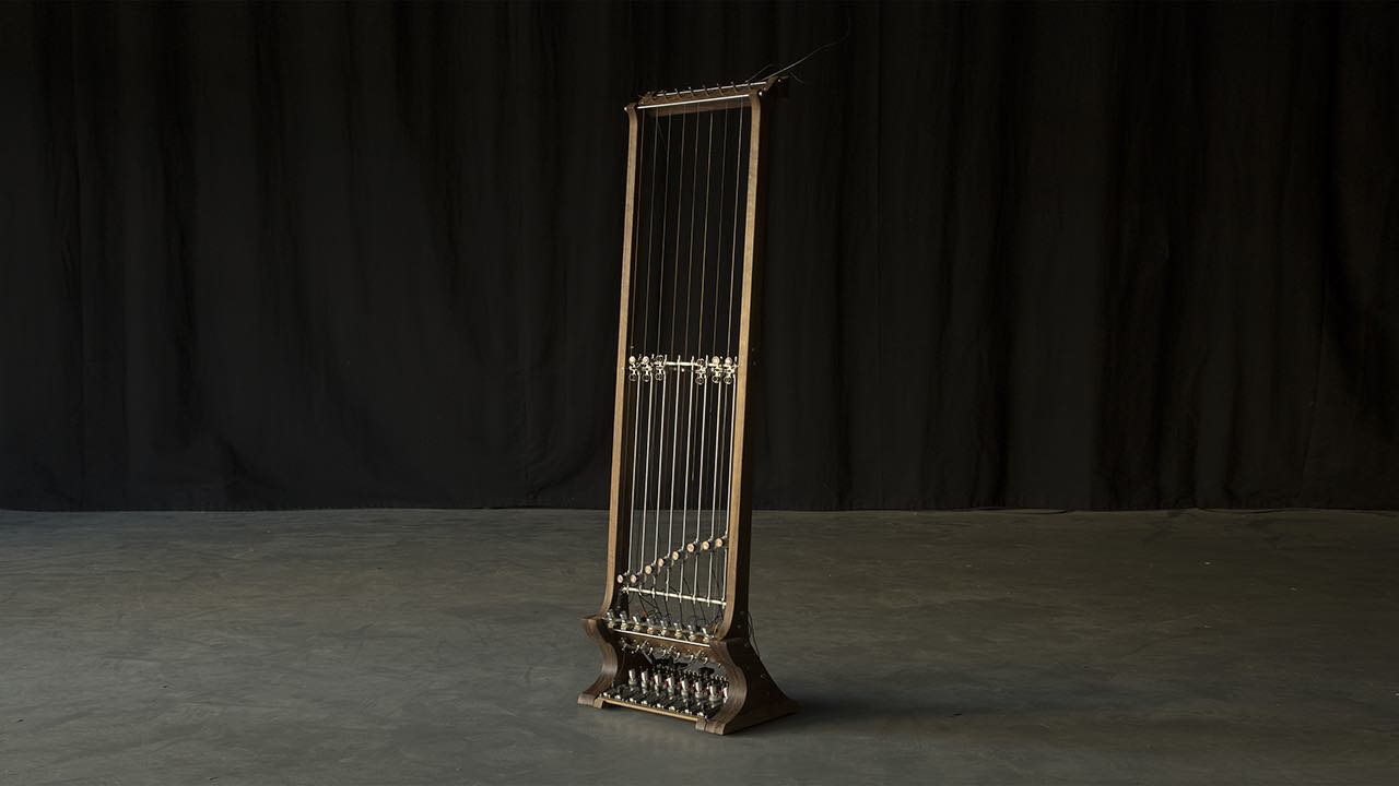 electromagnetic string instrument